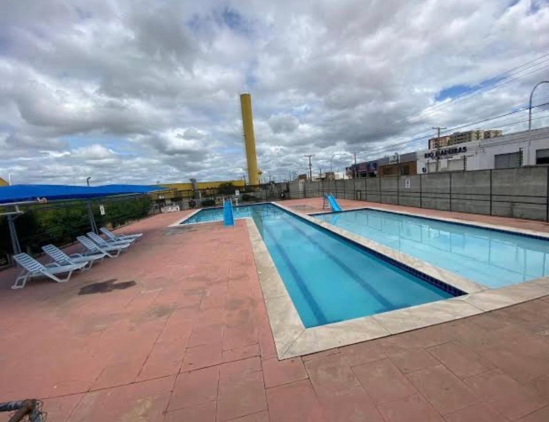 Apto Para Ate 4 Pessoas,Otima Localizacao, Area De Lazer Com Conveniencia E Piscina Para Crianca Петролина Екстериор снимка